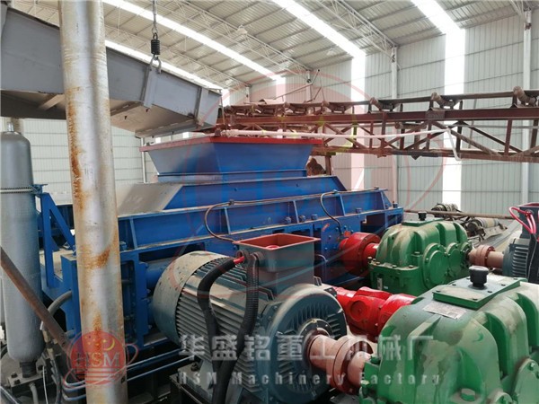 安徽桐城第十二臺1212液壓對輥破碎機正式投入生產