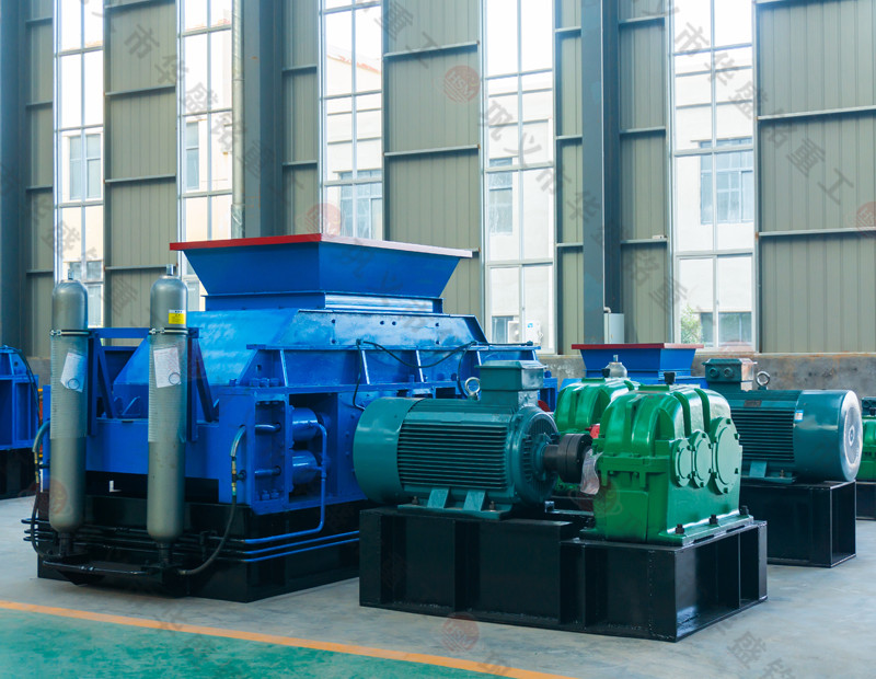 時產(chǎn)50噸河卵石對輥破碎機價格是多少？廠家如何選擇？